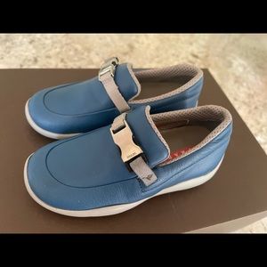Prada toddler shoes sneakers size 25 authentic